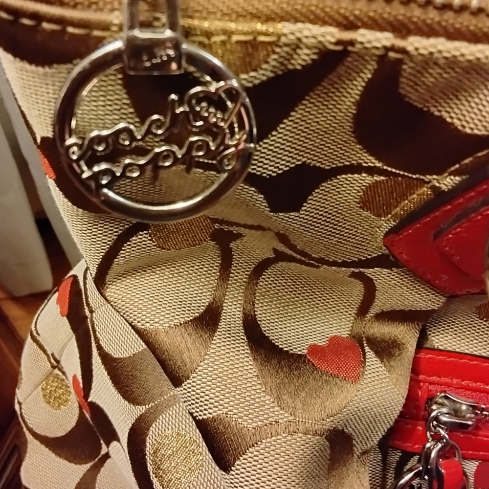 Coach Poppy Secret Admirer Signature Tan and Red Patent Leather Bag. - Picture 2 of 9